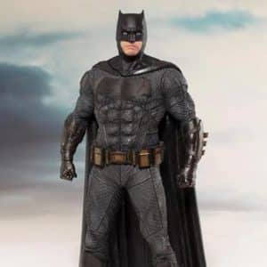 Justice League DC Comics Batman Statue Toy Figure2